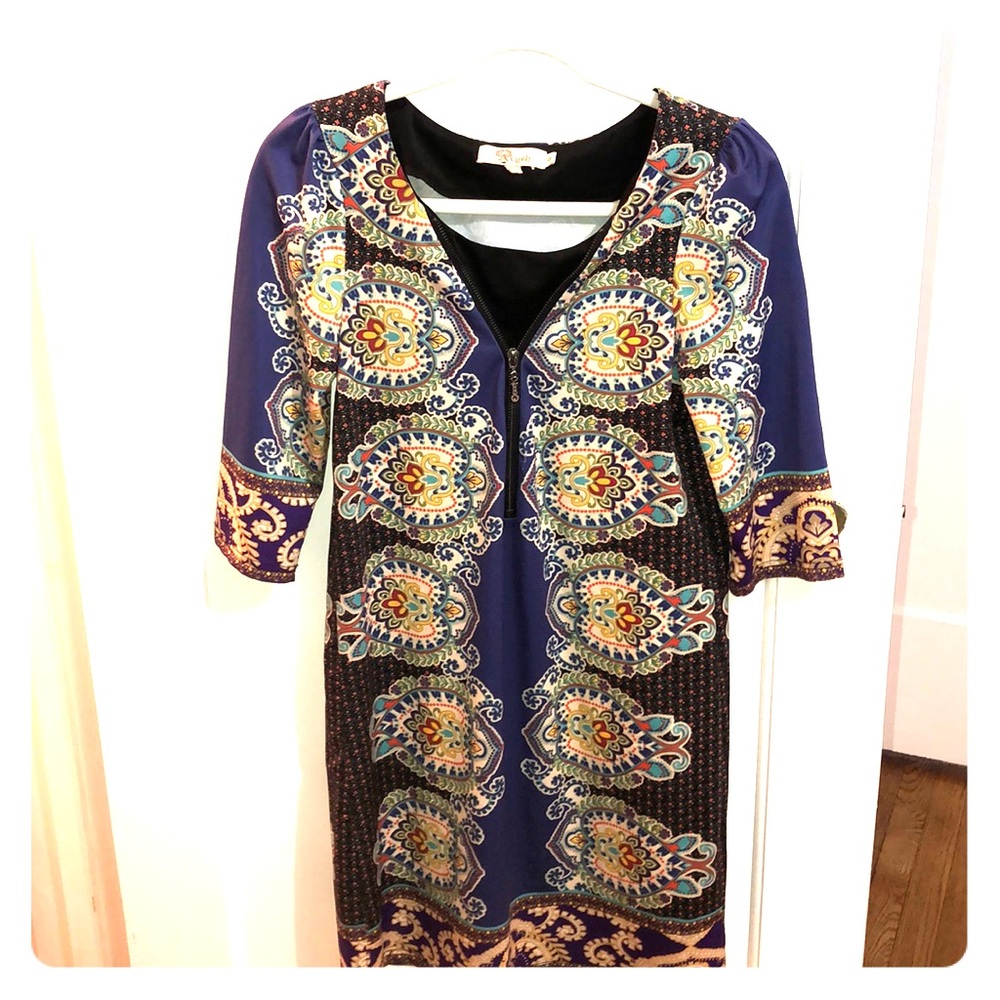 Super adorable dress!